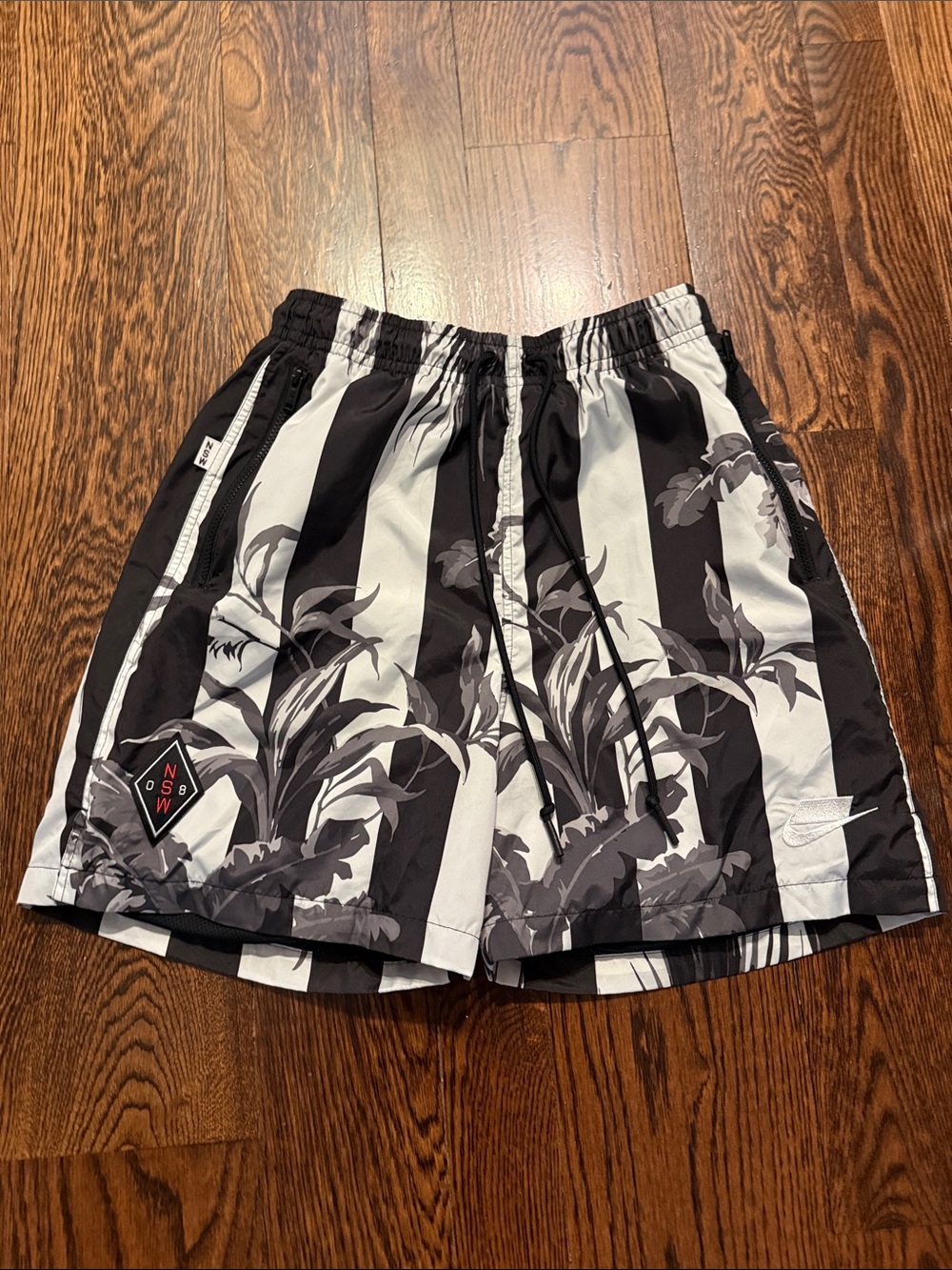 Nike Men’s Black & White Striped Floral Athletic Shorts